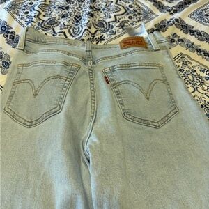 Levi jeans size 29